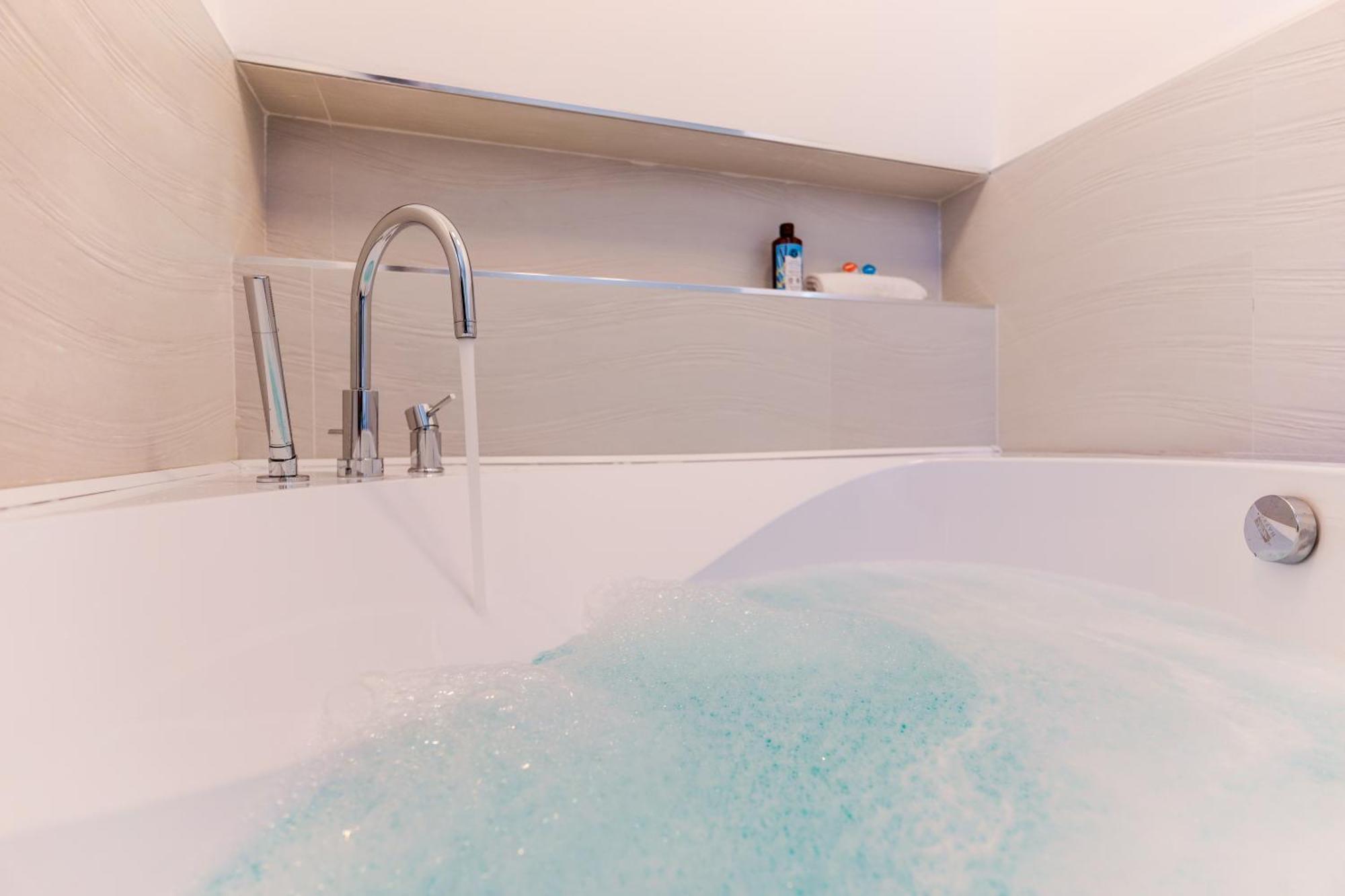 Aqua Comfort Rooms - Eja Sardinia กาญารี ภายนอก รูปภาพ